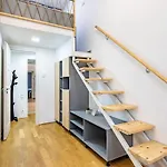 Cityscape Budget Apartments Heaven