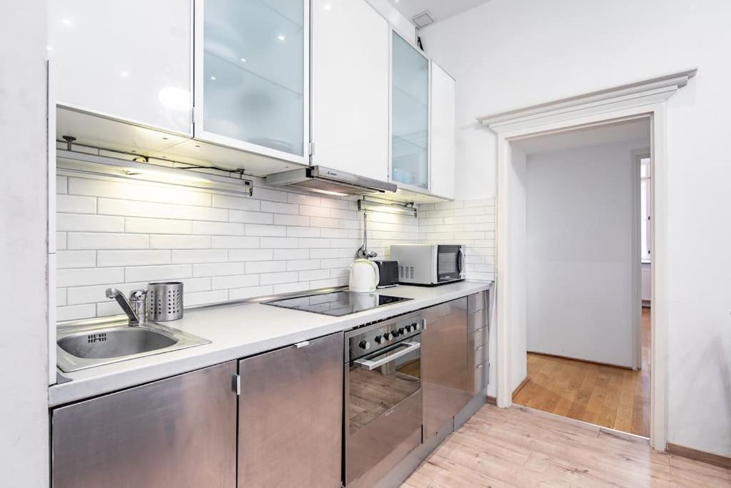 Apartment Cityscape Budget Heaven *
